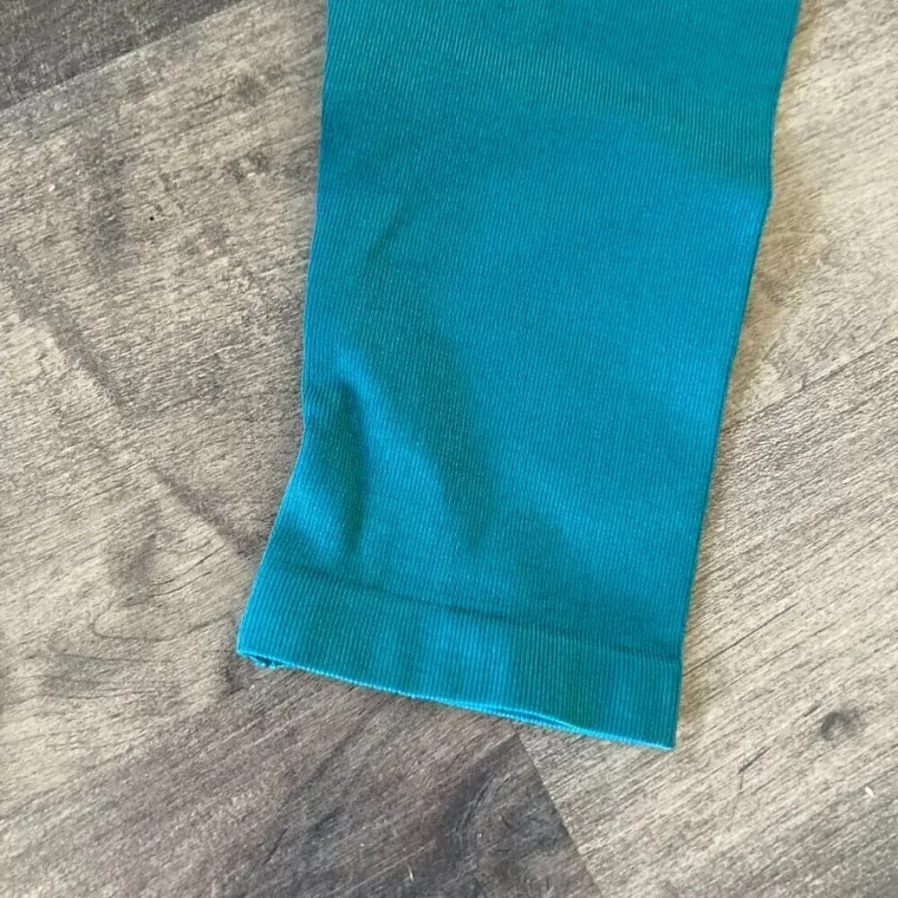 NWT Free People Movement On The Rise Crop Leggings Pacific Dark Green Sz XS/S